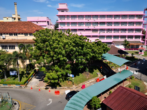 Hospital Awam Terbaik di Kampung Bukit Baharu